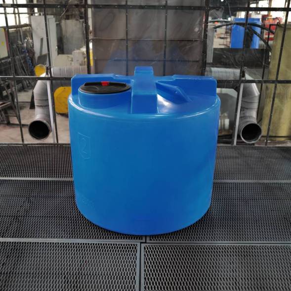 Емкость T 2000 л