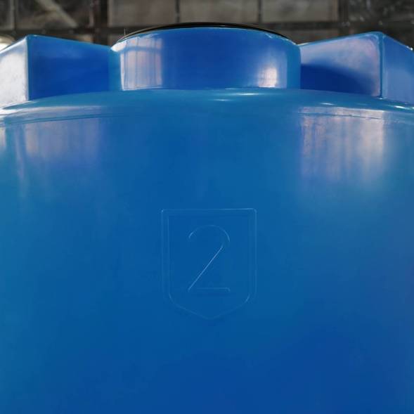 Емкость T 2000 л