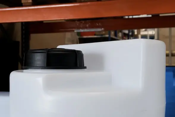 Емкость дозировочная 200л белая