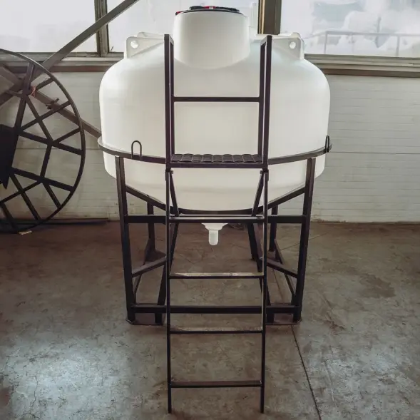 Емкость ЦКТ 3000 л с патрубком 160мм под плотность до 1,5 г/см3 белая в обрешетке с лестницей