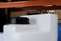 Емкость дозировочная 200л под плотность до 1.88 г/см3 белая